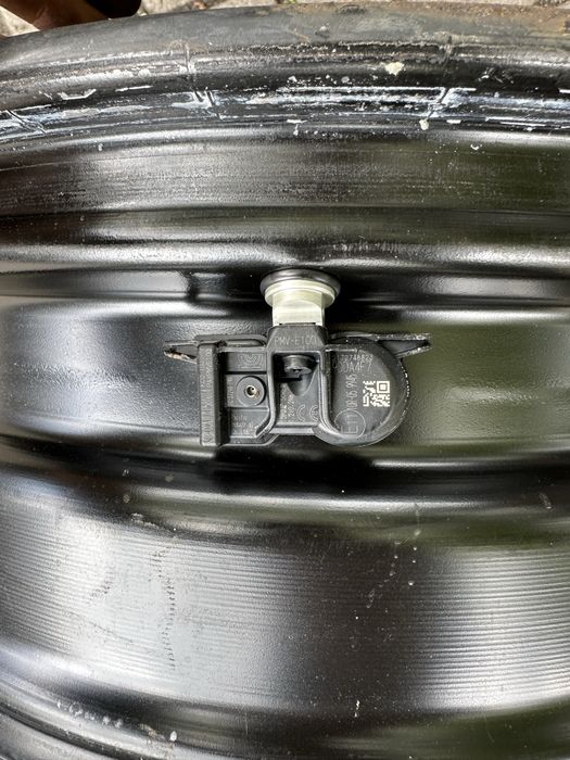 Felgi stalowe 15 5x100 Toyota Avensis 6J ET45  54,1  czujniki tpms