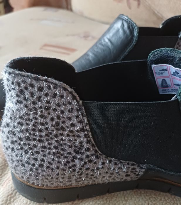 Продам  недорого  полусапожки