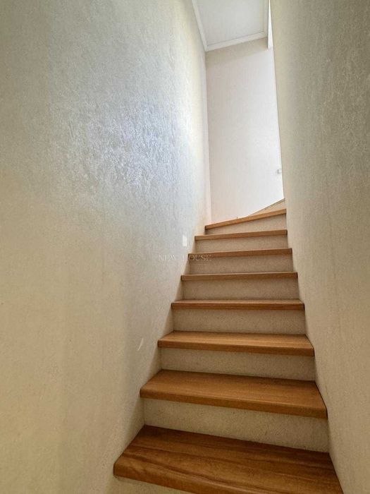 БЕЗ КОМІСІЇ! Єоселя!Продається 4-к таунхаус в Святопетрівському районі