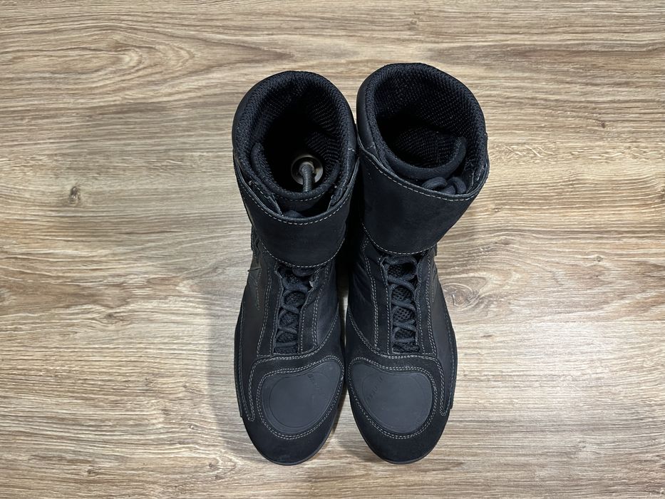 Мотовзуття Dainese стан Нових розмір 44(28,5 см.)