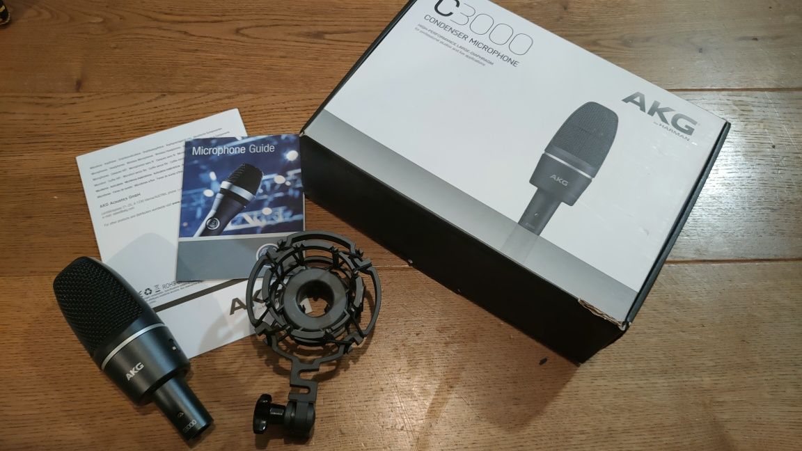 Mikrofon pojemnościowy AKG C3000