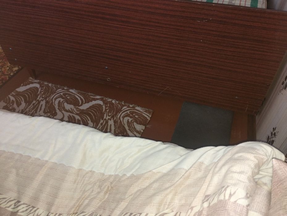 Ліжко двуспальне