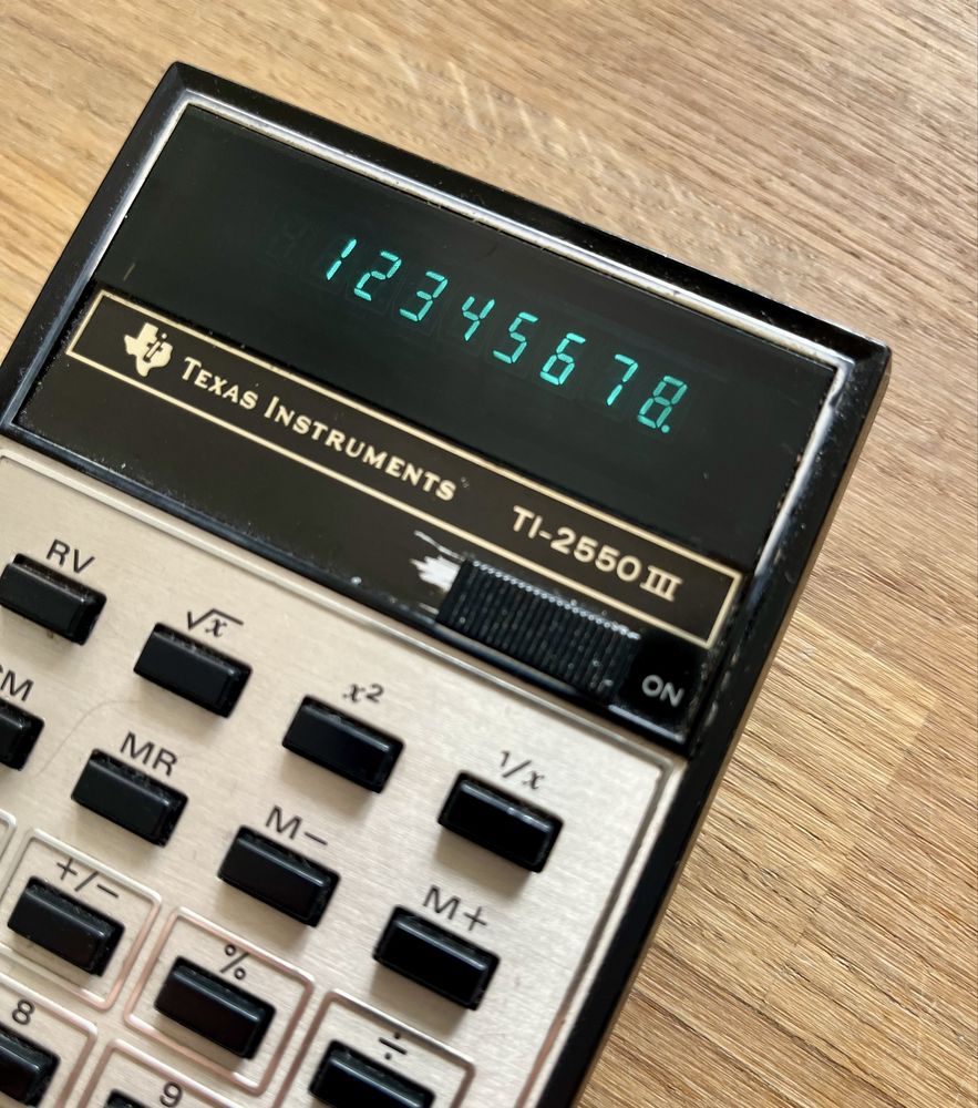 Stary kalkulator Texas Instruments TI-2550 II