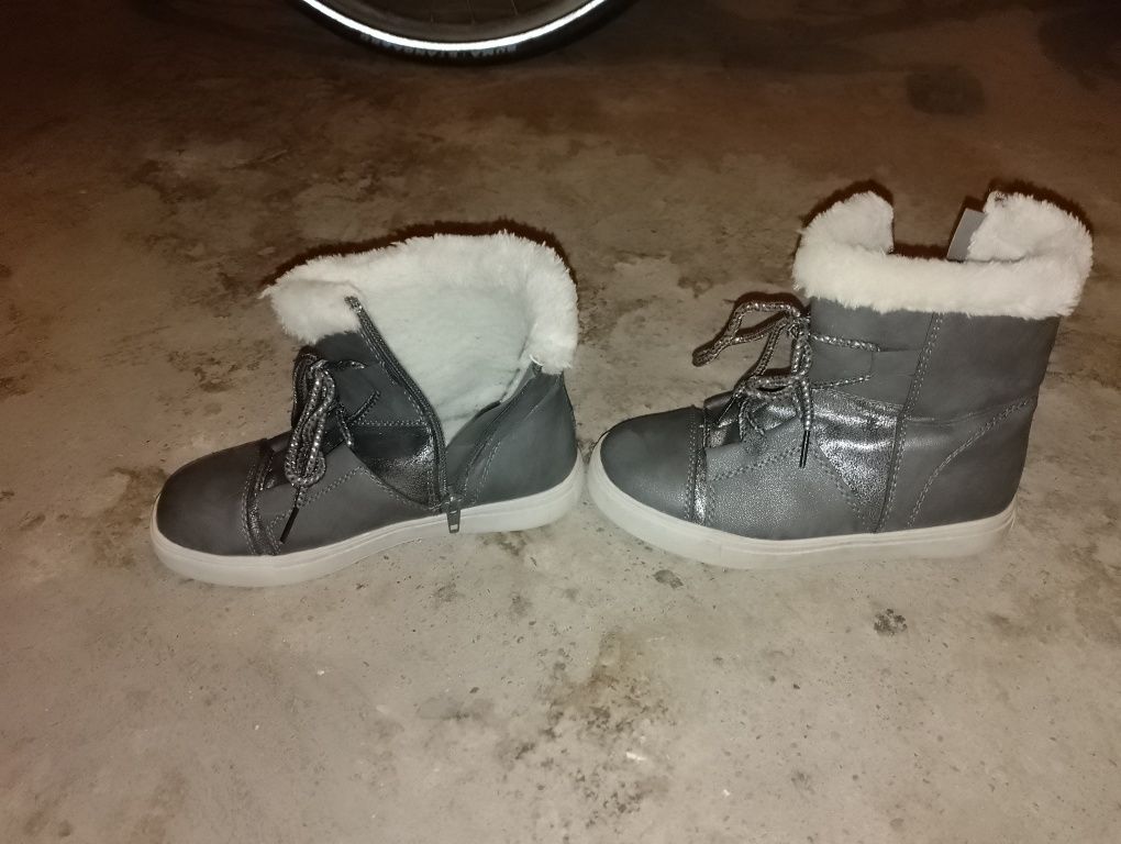 Sprzedam buty zimowe
