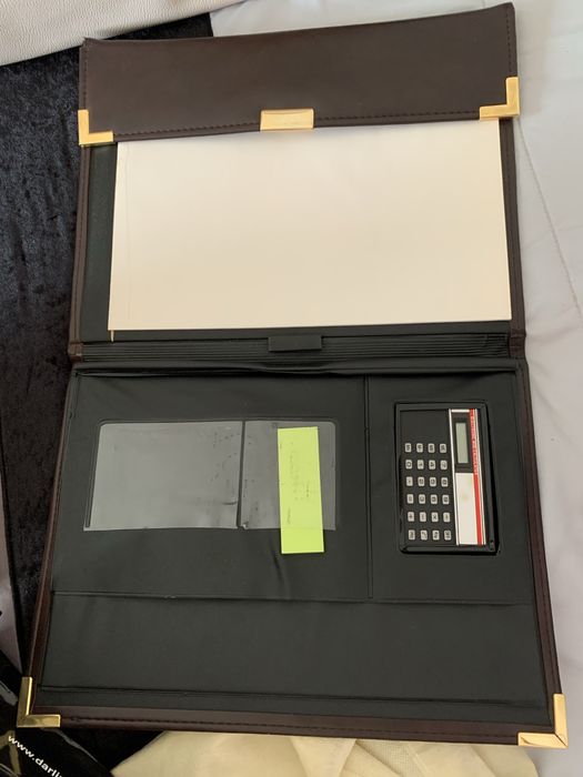 Pasta de documento em pele