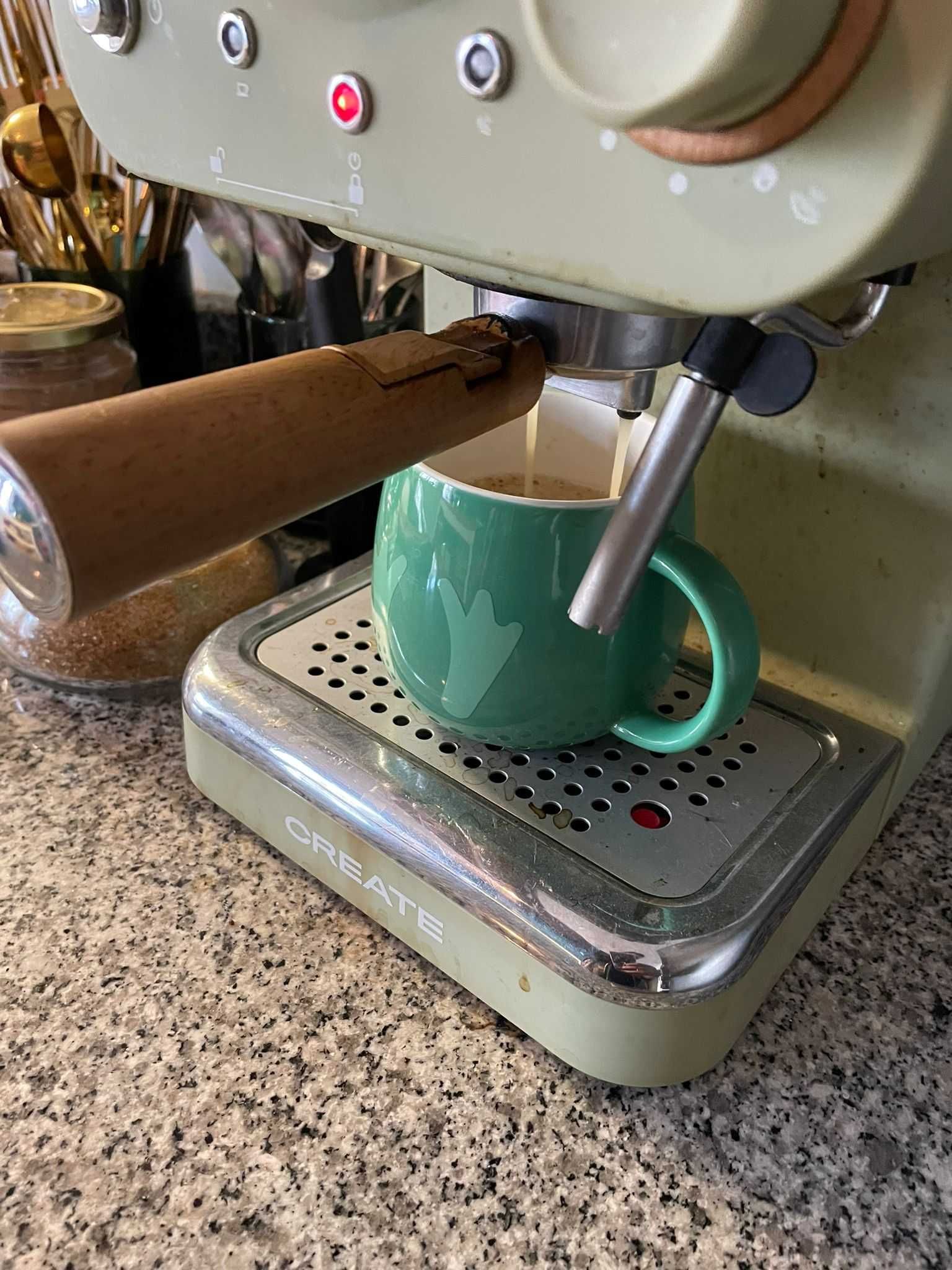 IKOHS THERA RETRO MATT Máquina de café expresso com acabamento mate