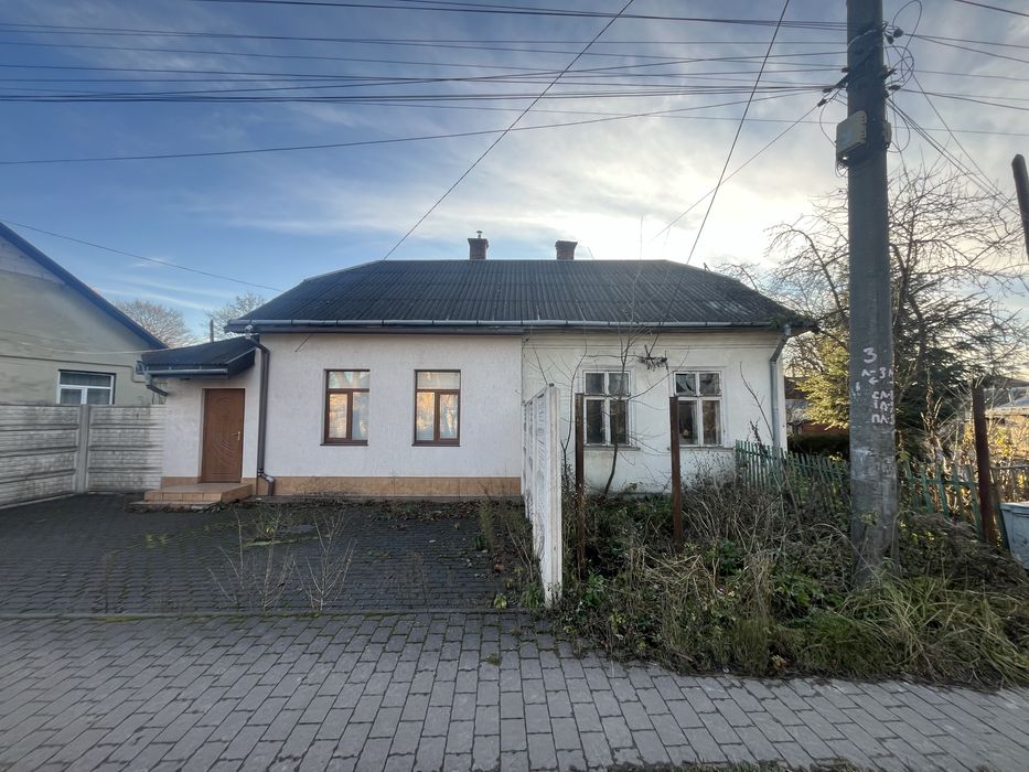 Продається нежитлове приміщення в Стрий