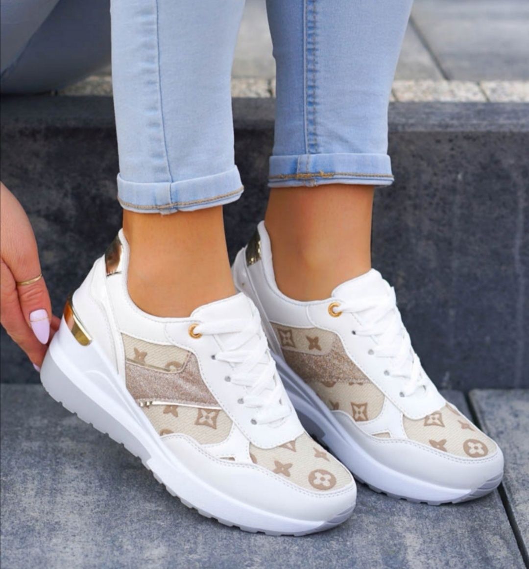 36 37 38 sneakersy 39 40 41 adidasy na niskiej koturnie z printem LV