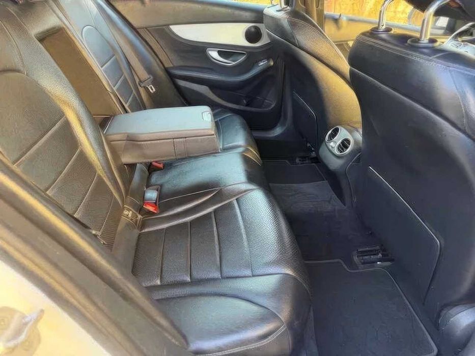 Mercedes-Benz C-Class      2016