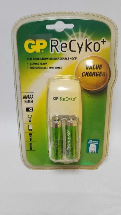 Зарядний пристрій GP ReCyko + 2 шт 2050 mAh