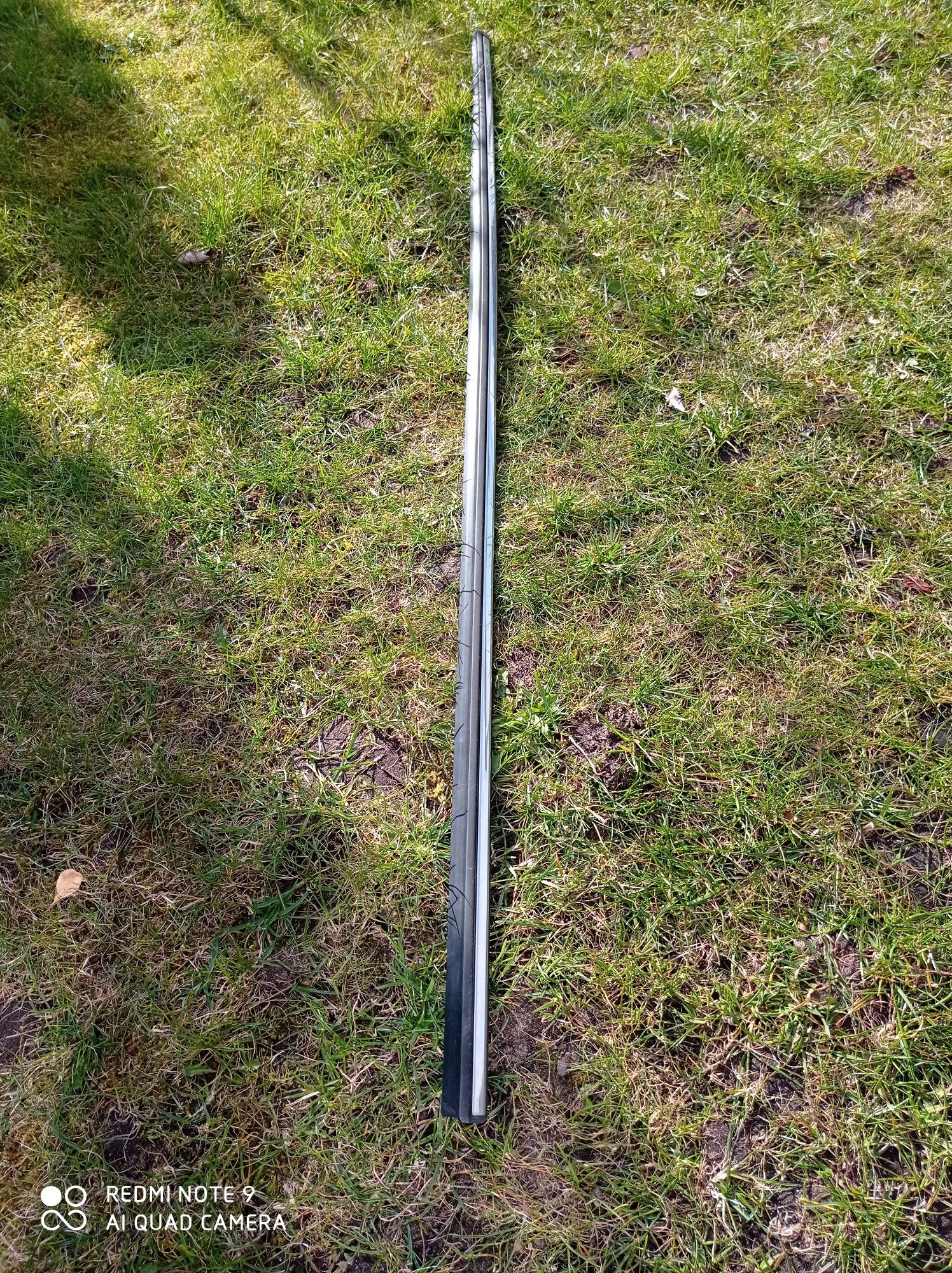 listwa chromowa lewego błotnika volvo 240 84 rok