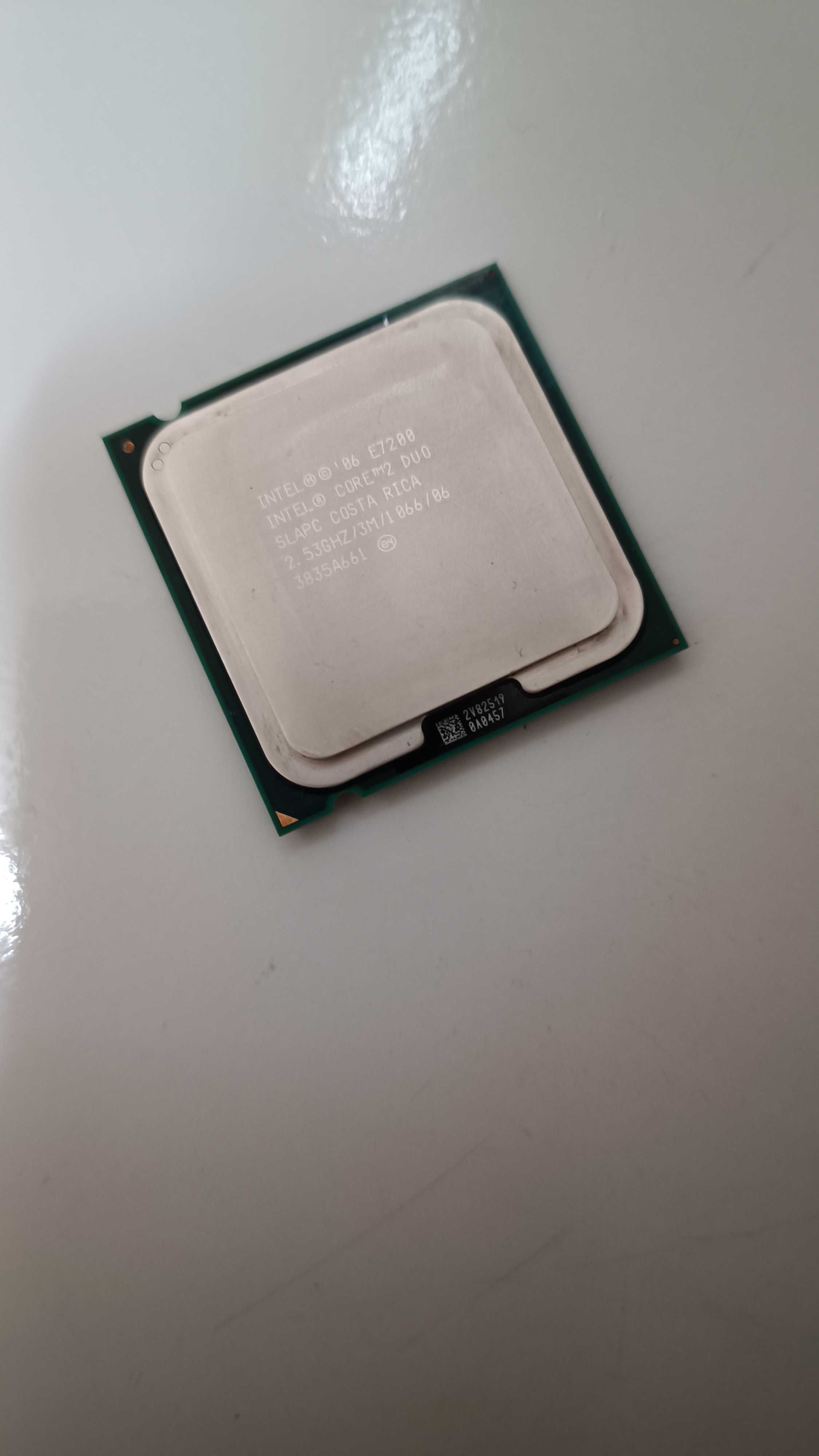 Intel® Core™2 Duo Processor E7200