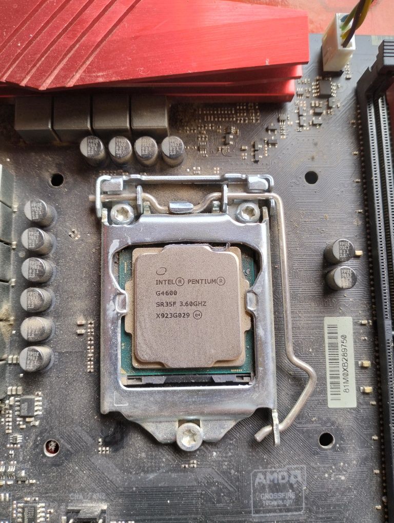 Материнська плата ASRock Fatal1ty H270 Performance + Intel G4600