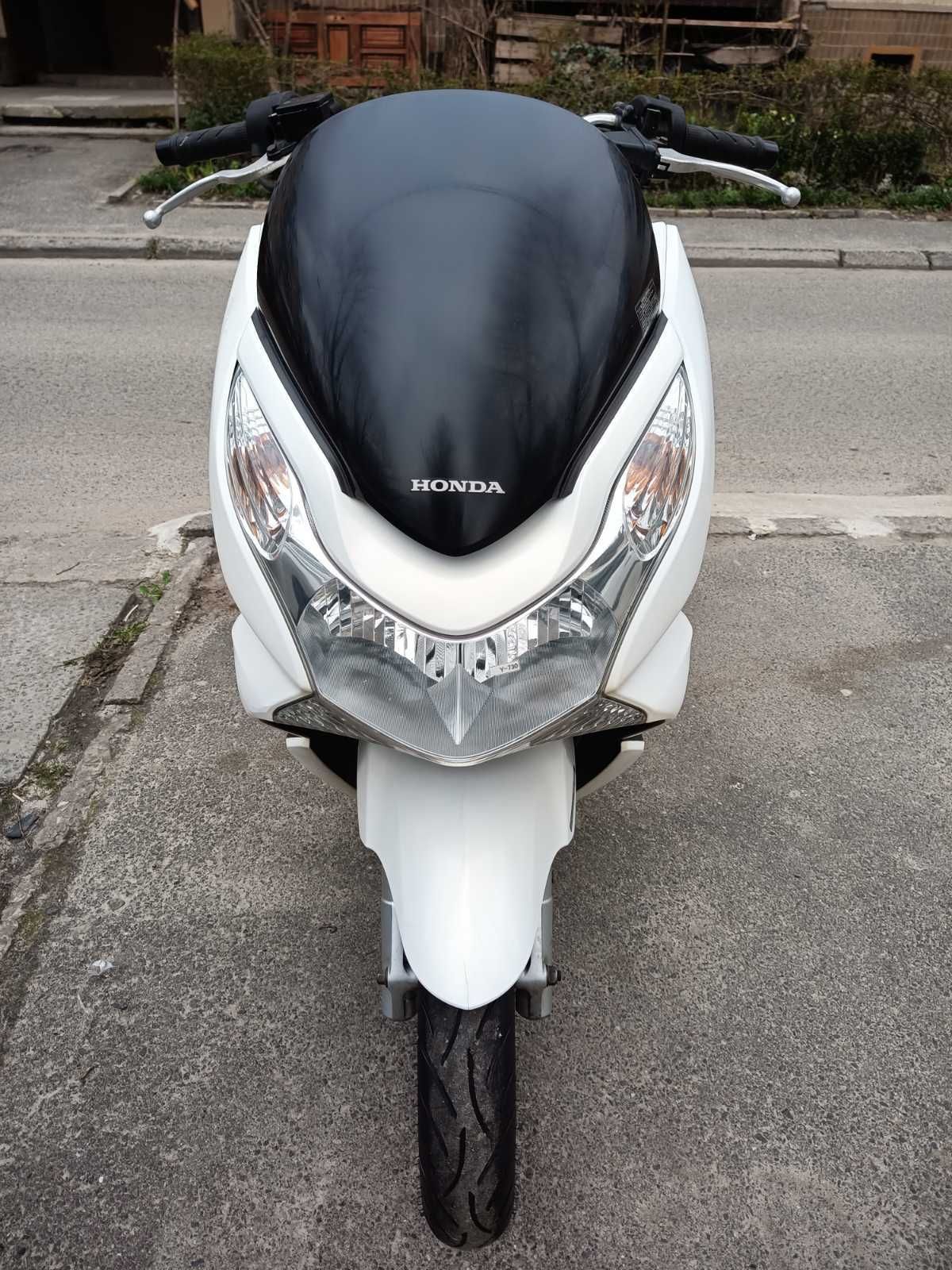 Honda PCX 150 зареєстрований