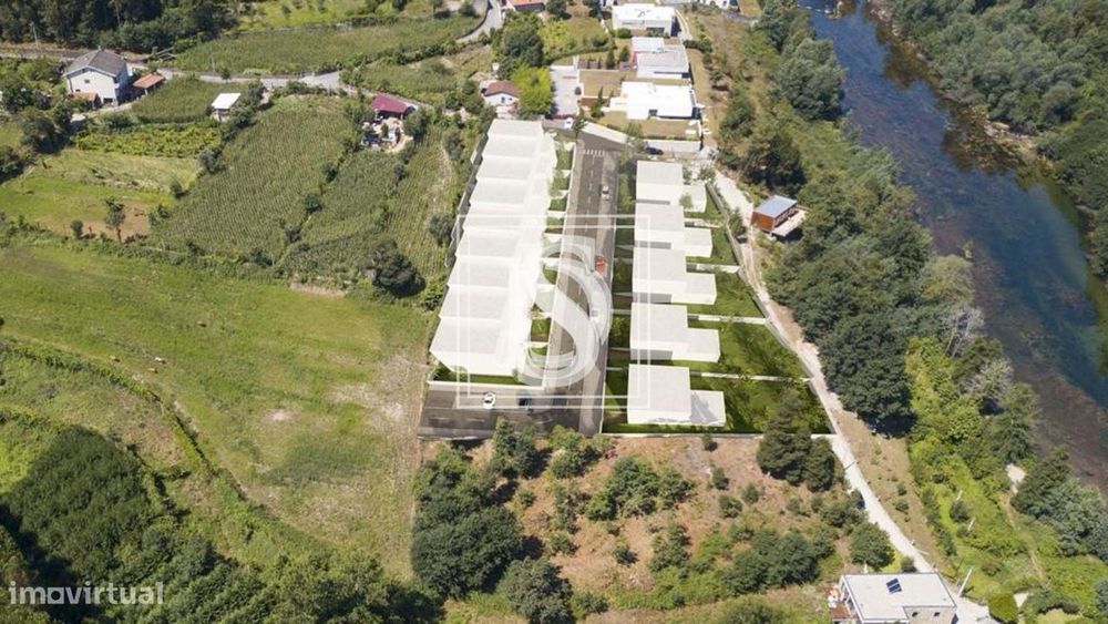 Terreno Não definido em UDF de Águas Santas e Moure