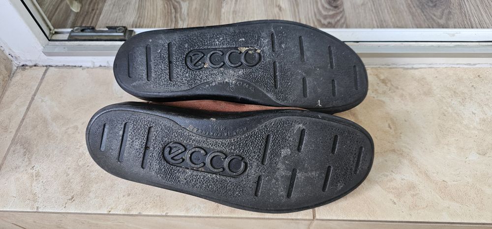 ECCO damskie buty skórzane rozmiar 40 wkładka 25,5cm