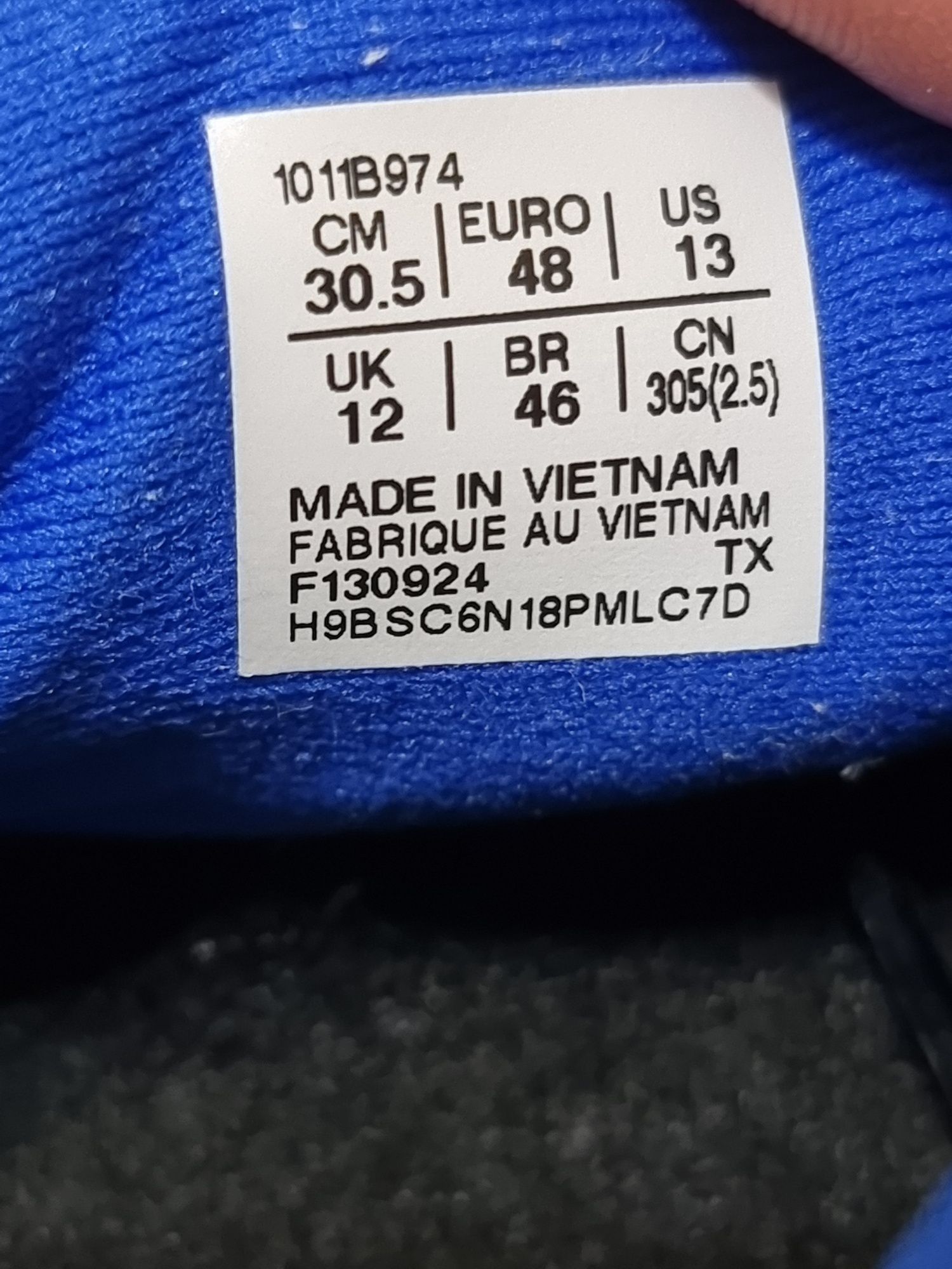 Оригінал 100% чоловічі кросівки asics novablast 5  eur 48