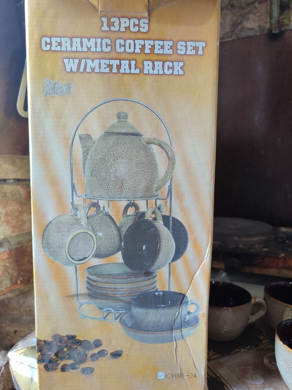 Керамічний кавовий набір на металевій підставці