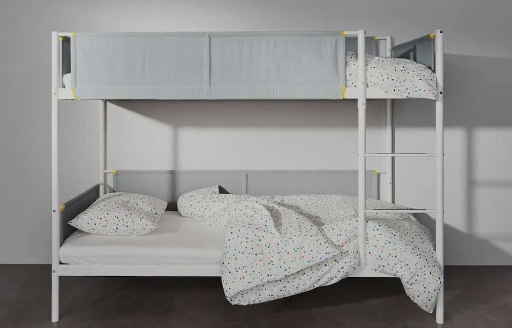 Vendo Beliche VITVAL (IKEA) + 2 Colchões em ótimo estado