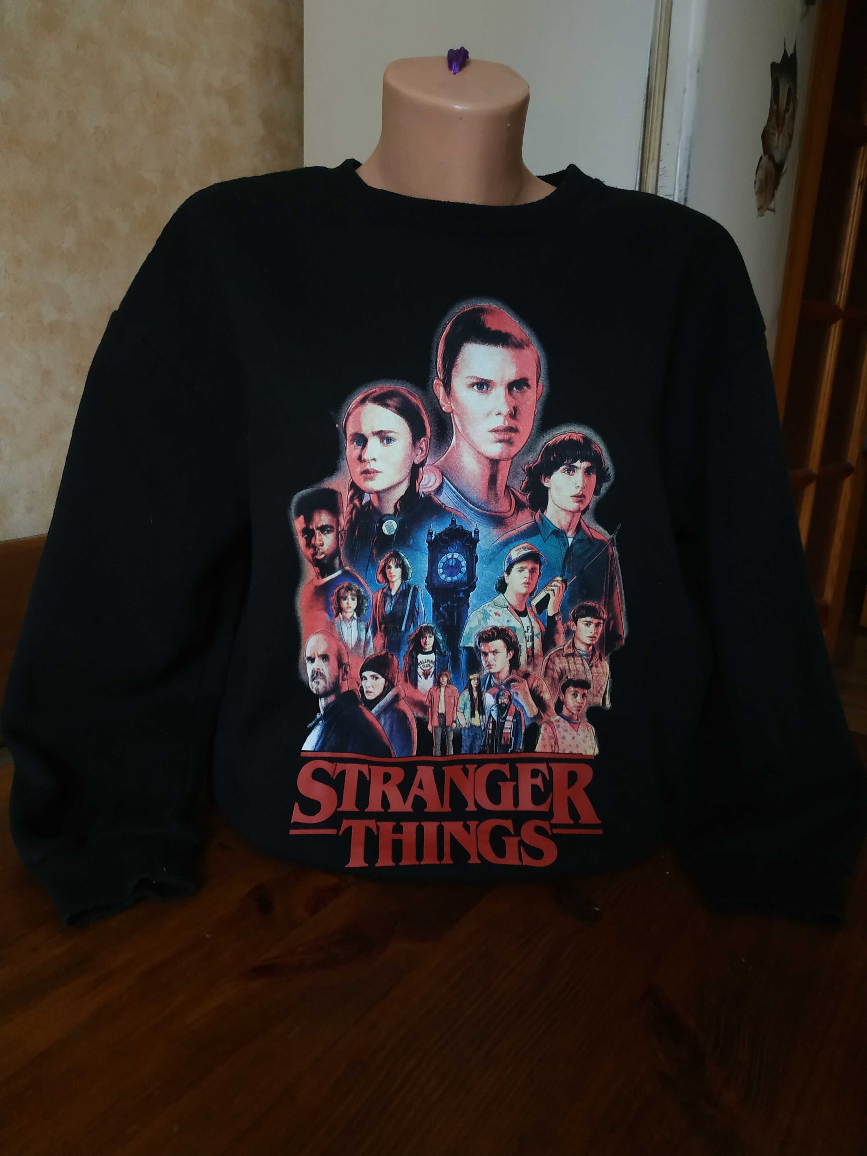 Світшот для дівчат за мотивами серіалу Stranger things Дивні справи  М