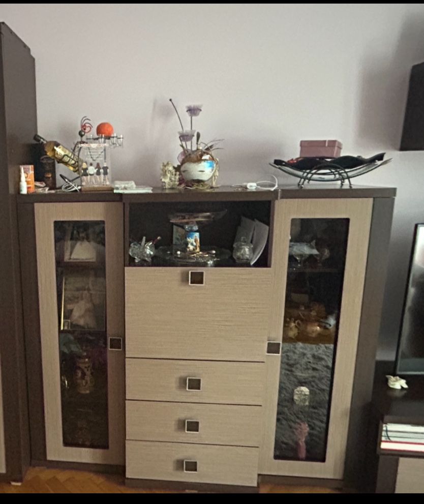 Meble do salonu: witrynka, szafka pod tv, komoda, szafka wisząca