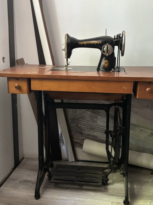 Швейна машинка ПМЗ