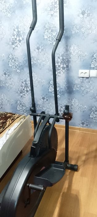 Орбітрек тренажер