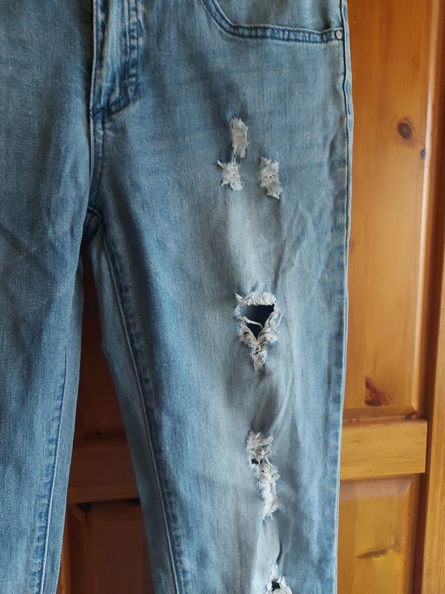 Spodnie jeans z dziurami damskie rozmiar M firma SISTERS