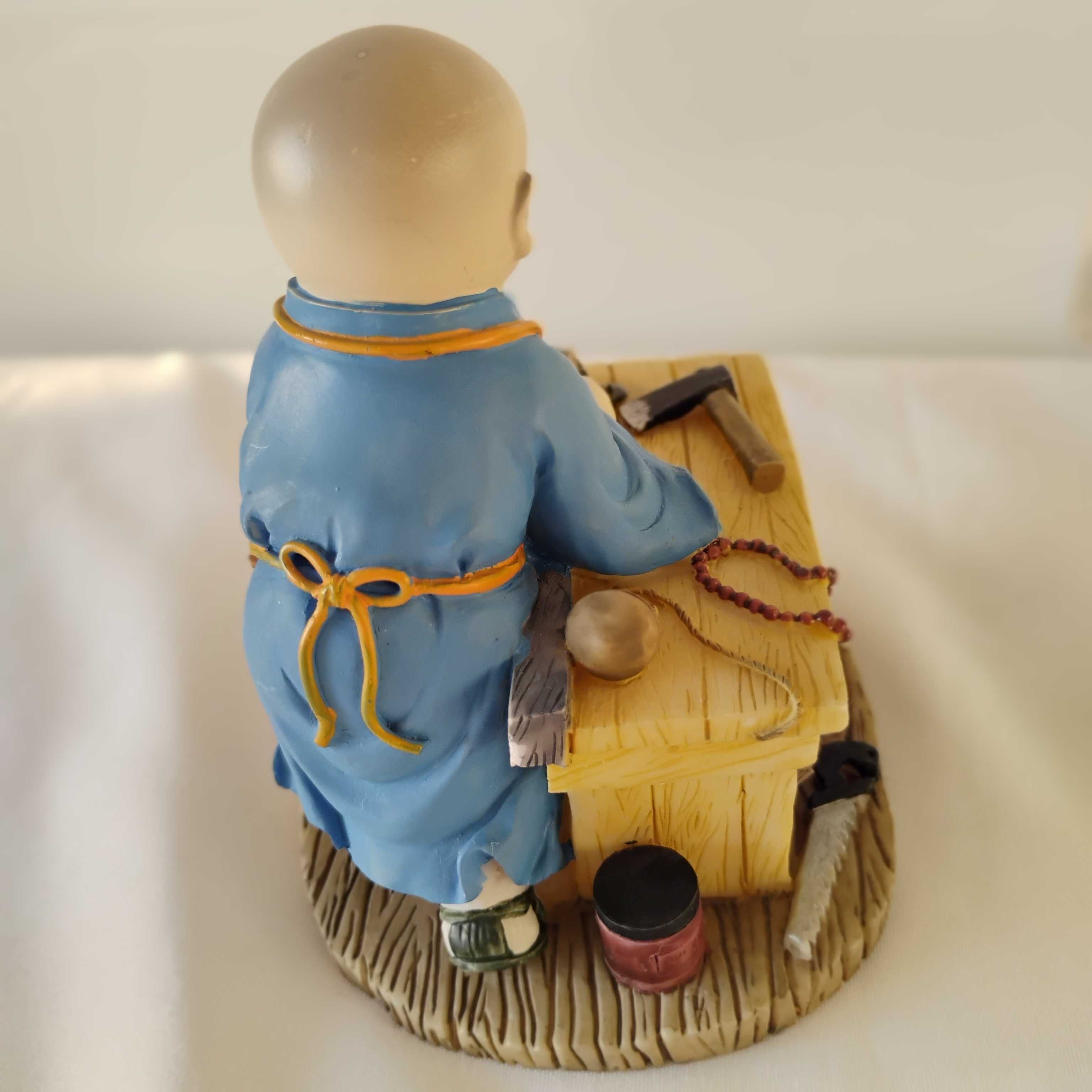 Figurka Mnicha Stolarza ceramika