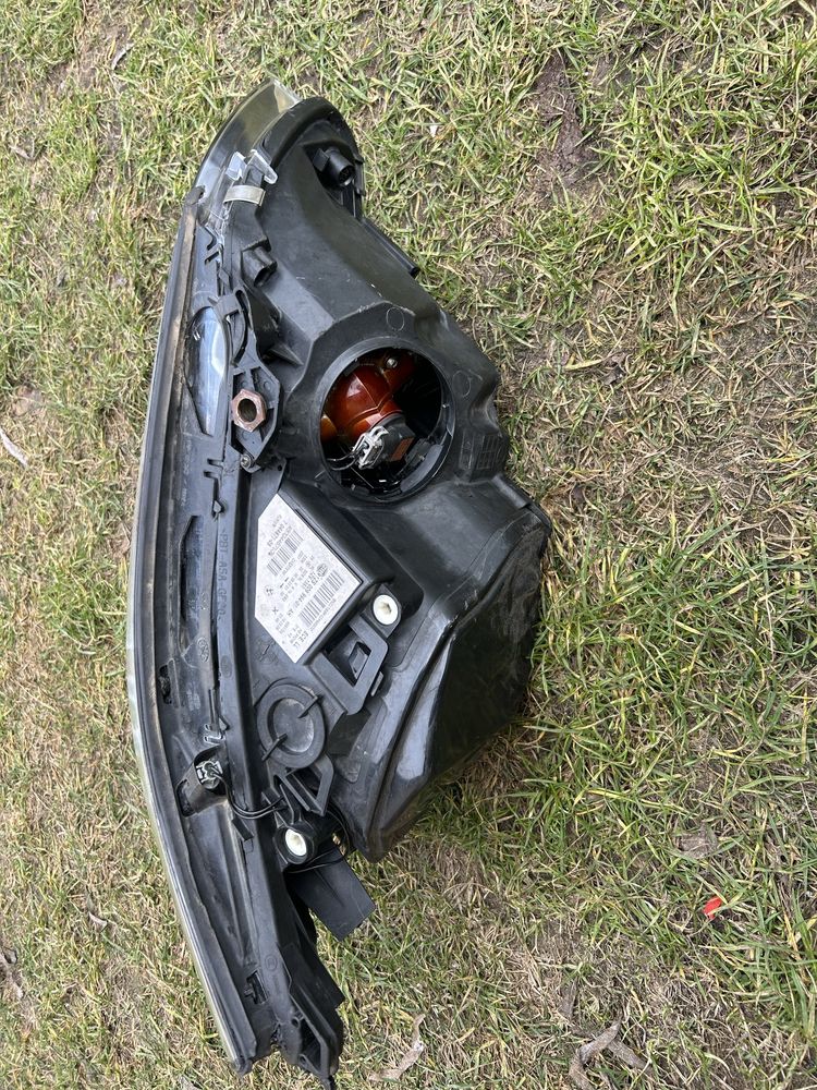 Lampa lewa bi xenon skretny bmw e60 e51 europa