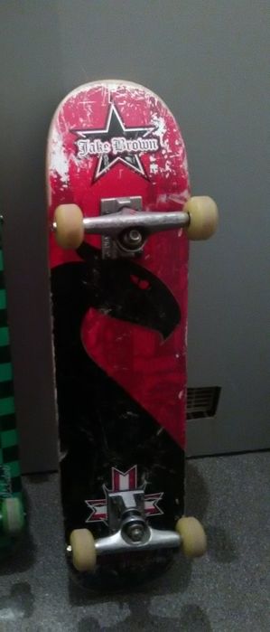 Skate completo com pouco uso.vendo ou troco telf. Tablet ou bicicleta