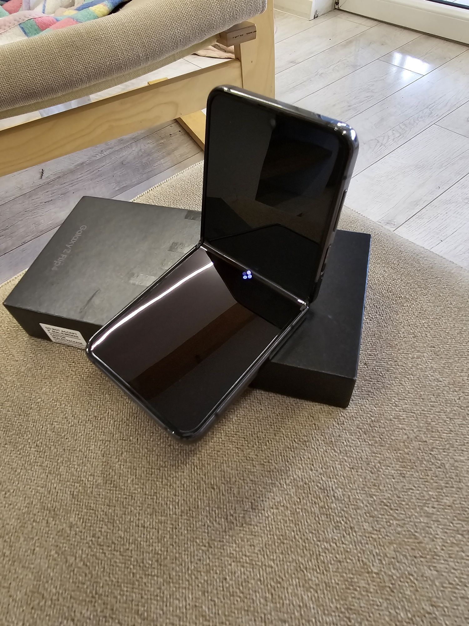 Samsung Galaxy Z Flip 4 254 GB.