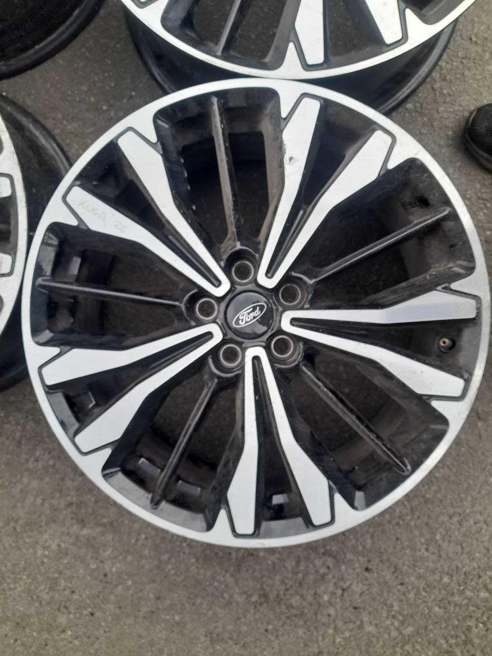Диск колесный литой комплект R19 7.5J FORD Kuga 2455001