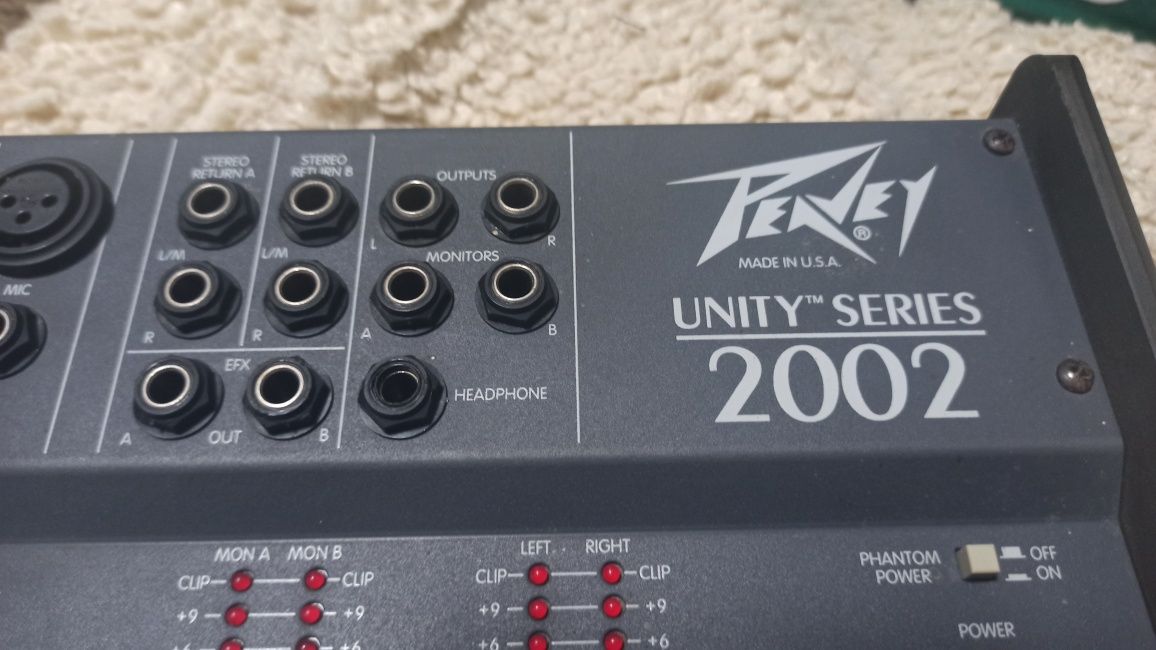 Peavey unity 2002 mixer