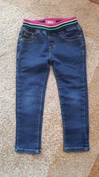 Spodnie dżinsy/jeansy dziewczęce 104