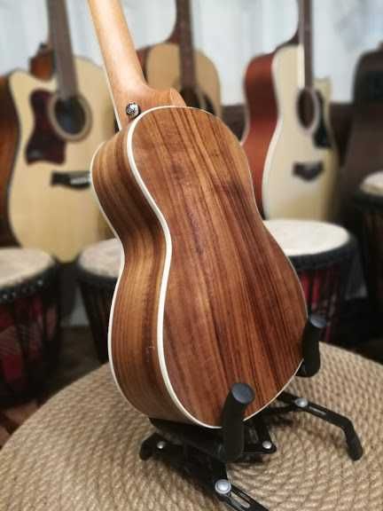 ukulele koncertowe SEGOVIA Koa 24 concert ukulele