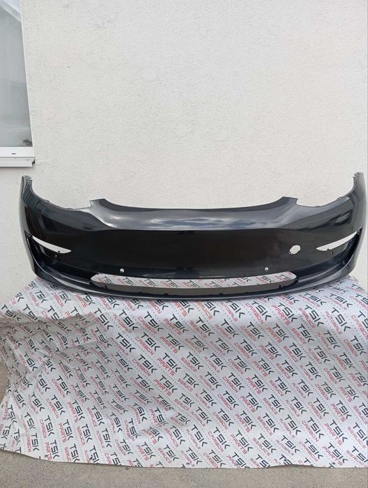 Бампер передний Tesla М3