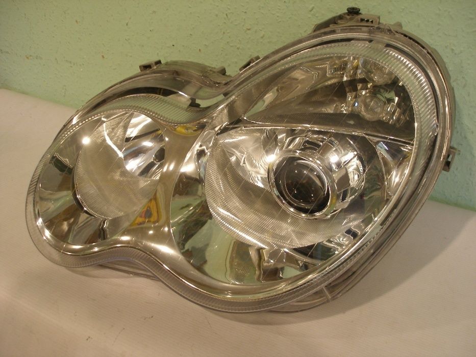 Фара Mercedes W203, линзы в фару Мерседес 203, линзы в Mercedes W203,