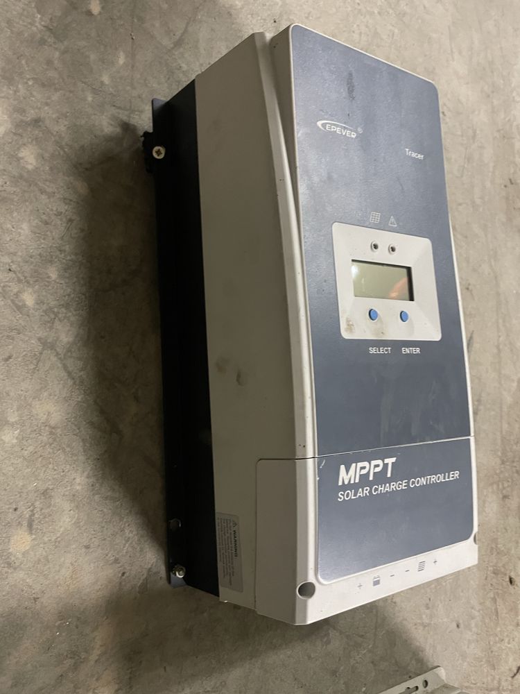 Controlador de carga solar 50A Epever
