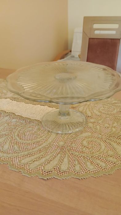 Duża patera na tort na nóżce