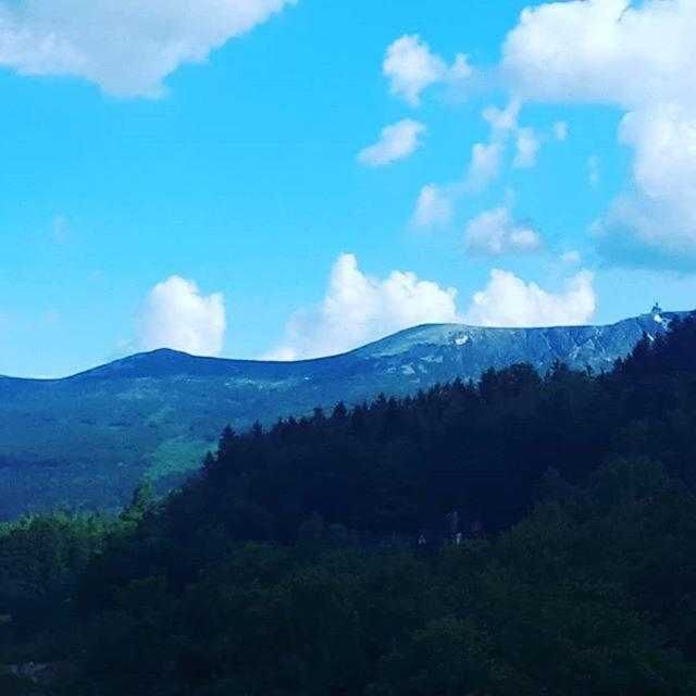 Domki w Szklarskiej Porębie z widokiem na panoramę gór