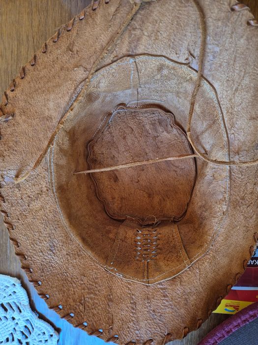 Продам капелюх шкіряний, шляпа ,капелюх під замшу