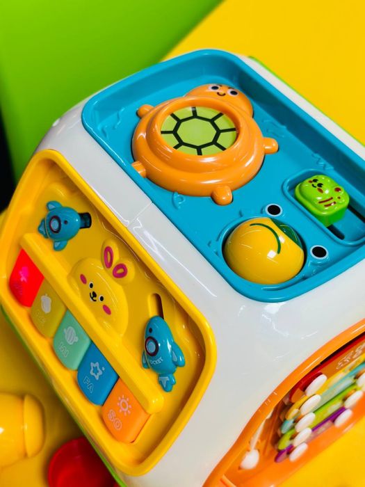 Ігровий центр (укр.мова, пісні, казки, піаніно, ксілофон, сортер)