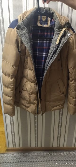 Чоловіча зимова куртка