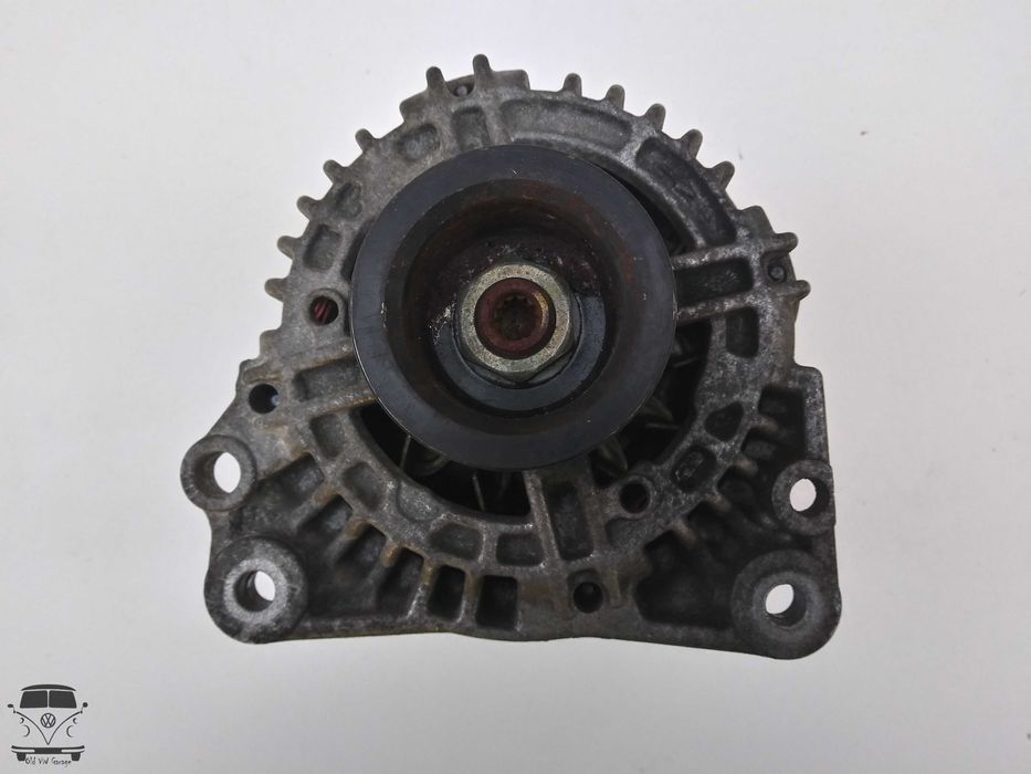 Генератор Гольф 4 Бора Шкода Октавия Тур Пассат Б5 Ауди