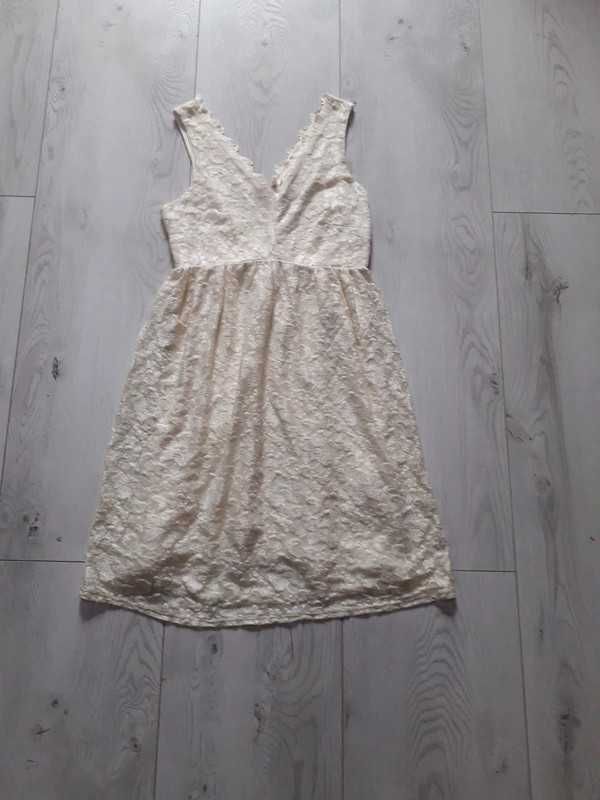 koronkowa sukienka marki ASOS roz. 40