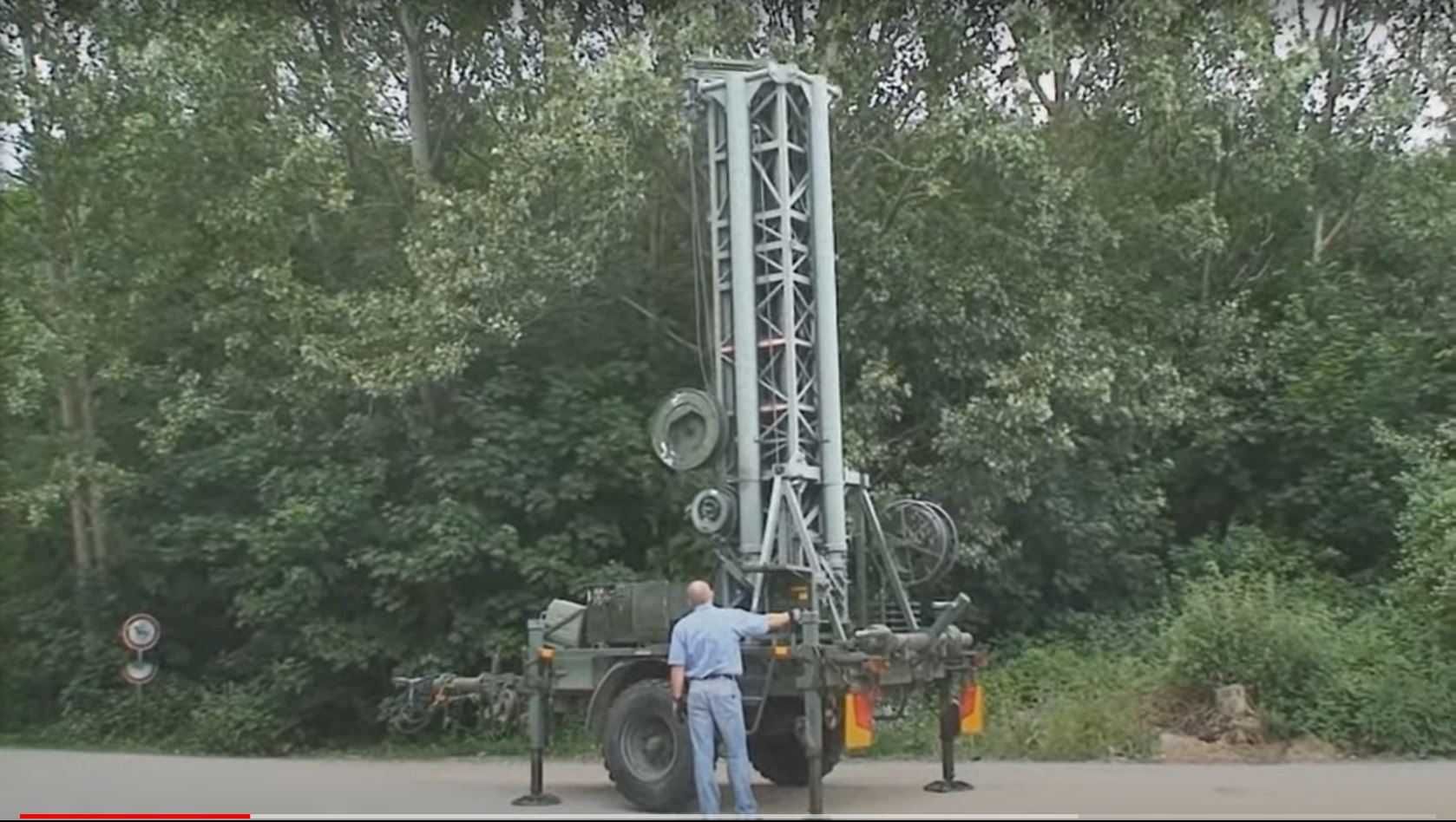 Wojskowa wieża mobilna / wojskowy maszt antenowy 25m