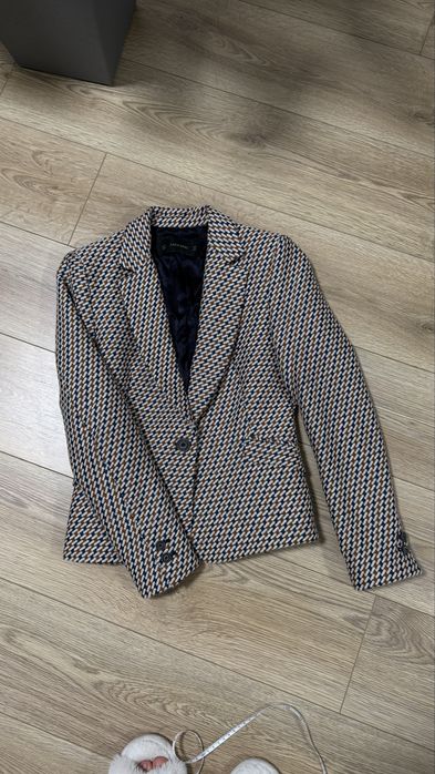 Піджак Zara розмір xs