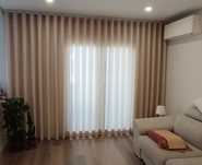 Confecção e colocação de cortinados e estores por medida