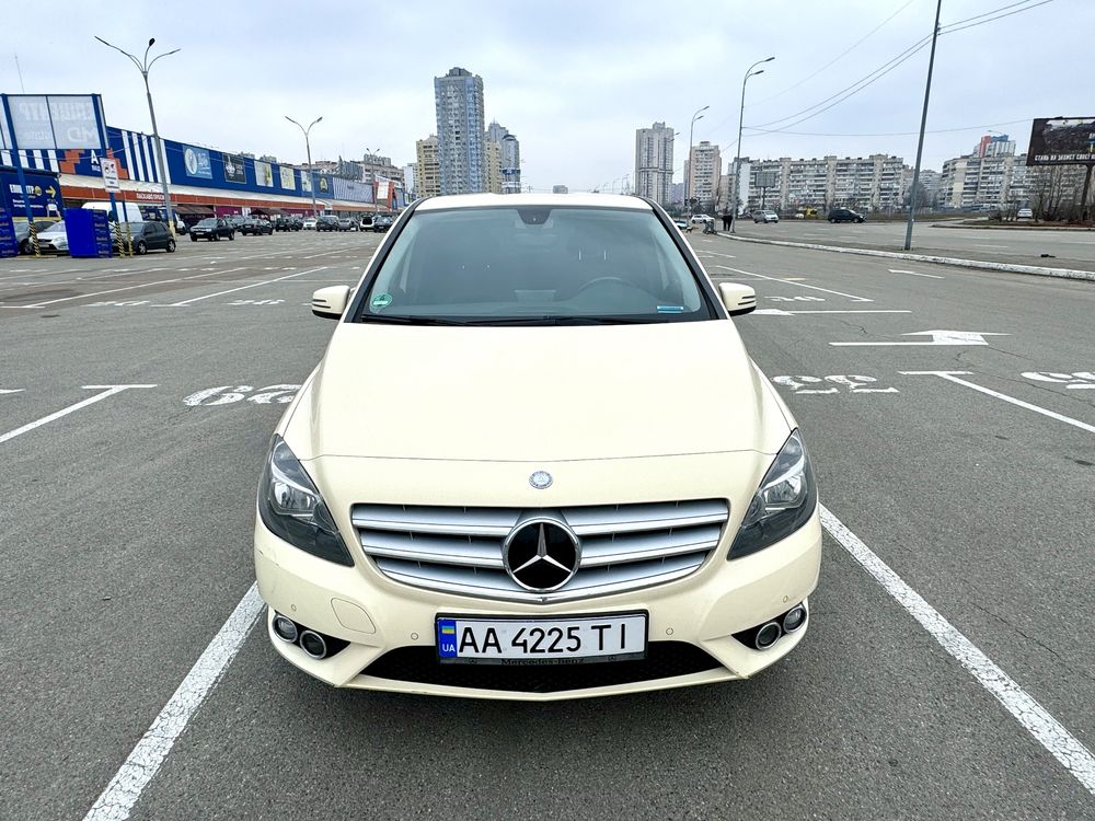 Mercedes-Benz B-Class 2014 от владельца